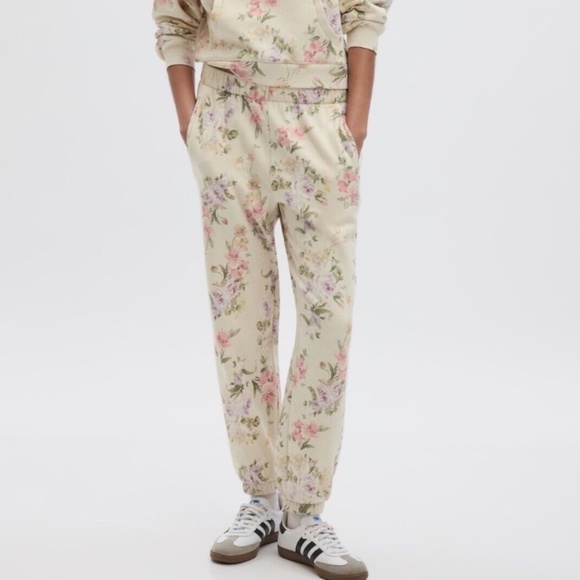 NWT GAP LoveShakFancy Floral Flannel joggers Size US XL